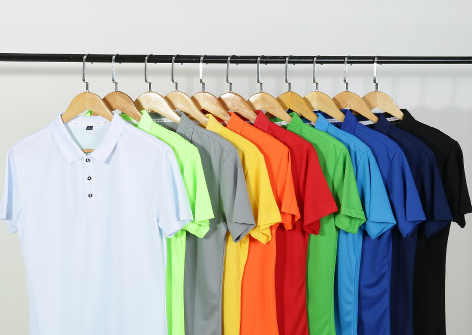 定制企業(yè)戶外活動(dòng)服裝，選擇定制速干POLO衫還是速干T恤衫呢？