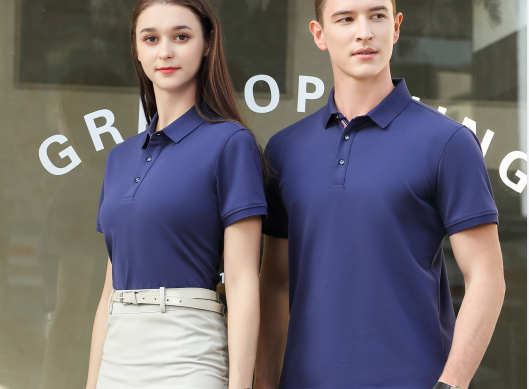 公司團(tuán)體定制POLO衫細(xì)節(jié)，POLO衫定制和翻領(lǐng)T恤定制有什么區(qū)別？