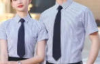 企業(yè)員工襯衫有必要定制嗎？選擇現(xiàn)貨款襯衫定制logo？