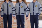 如何預防定制的校服清洗掉色問題？